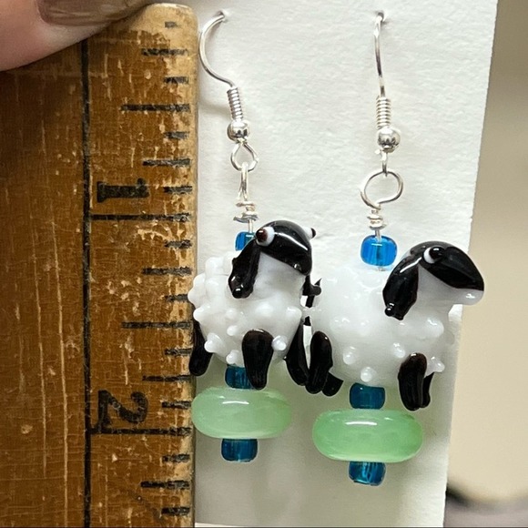 Glass Lampwork Beads Beaded Sheep Dangle Earrings figural novelty - Picture 5 of 5